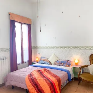 Pavarotti House Bed & Breakfast